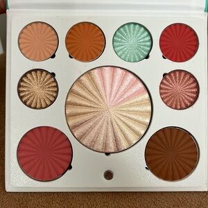 Ofra Cosmetics Good to Go Palette